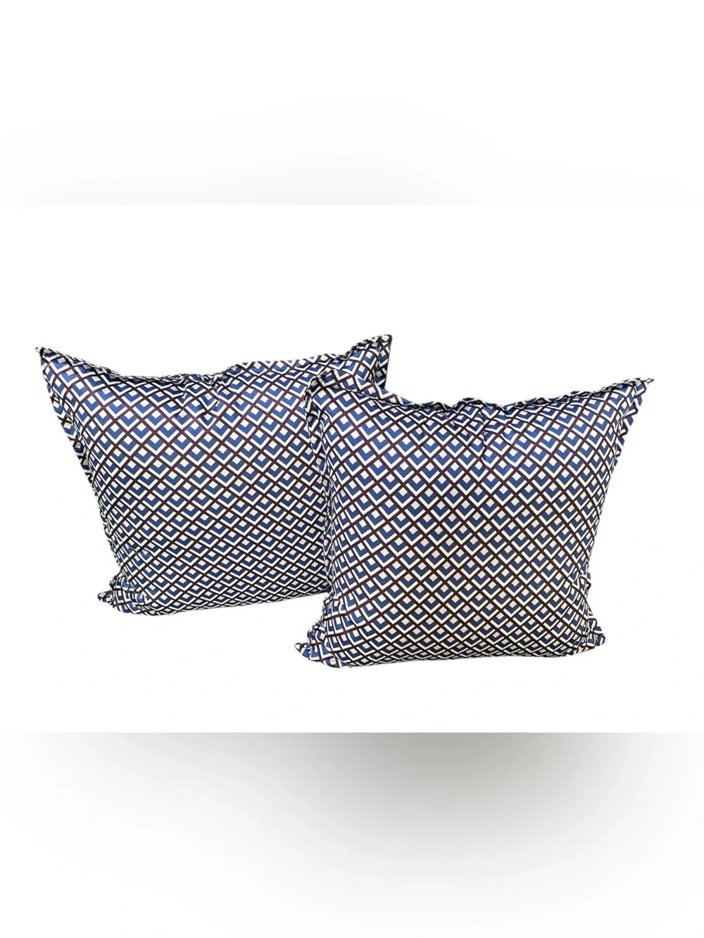 Threshold 18 in x 18 in Throw Pillows Set of 2